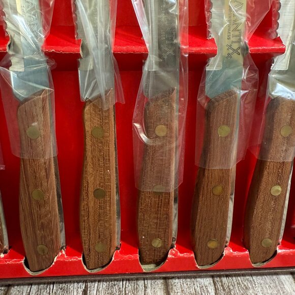 AvantiX Stainless Steel Gourmet 8 PC Steak Knives NIB Open Box READ - Picture 3 of 12